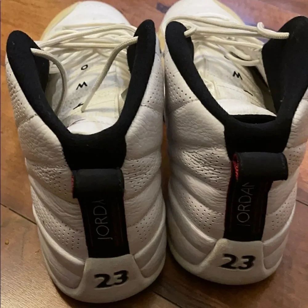 Jordan XII Retro Rising Sun - Size 11.5 - Picture 5 of 8